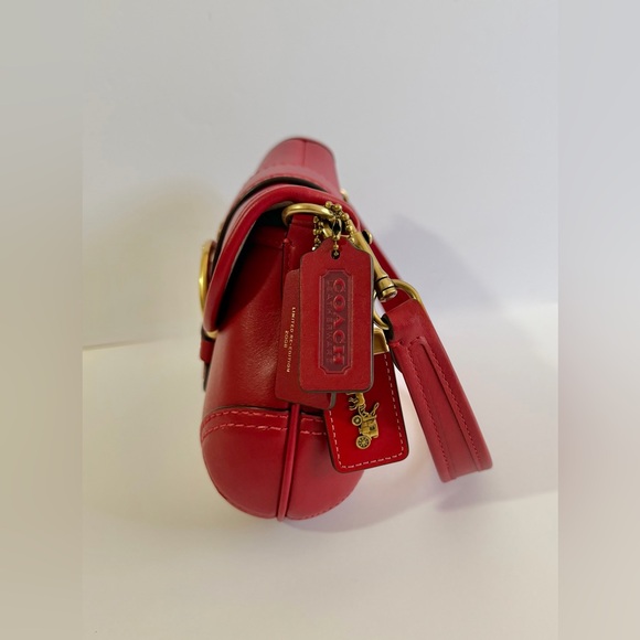 Coach - Soho Flap Bag In Regenerative
Leather - Picture 5 of 16